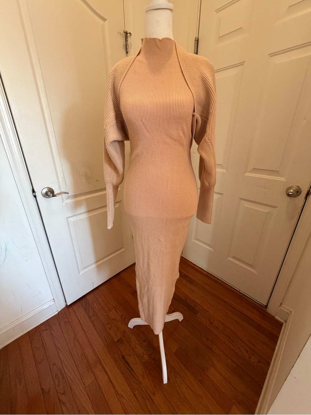 NWT 2 pcs set Ribbed Knit Long Sleeve Midi Dress in Beige size S